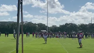 Vyncent Smith catches TIP DRILL pass from Kyle Trask | Tampa Bay Buccaneers 2022 training camp