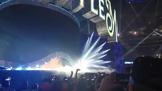 Bobby Roode Wrestlemania 34 Entrance