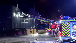 Kraftig brand i verkstadslokal på Vinkelgatan i Burlöv