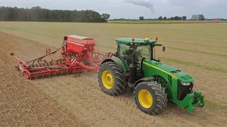 John Deere 8345 R au semis du colza/ HORSCH pronto 9DC