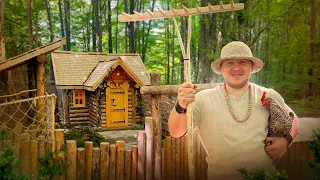 House with logs. 10 Days of survival and crafts in the forest