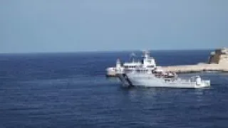 Ship leaves for Sicily with surviving migrants