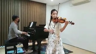 Catherine Olivia, ALCM (10) played violin : Mozart Concerto 3 Movement 1 Allegro