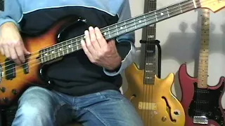 Swinging Blue Jeans - Good Golly Miss Molly - Bass Cover