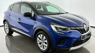 2020(20) Blue Renault Captur Iconic