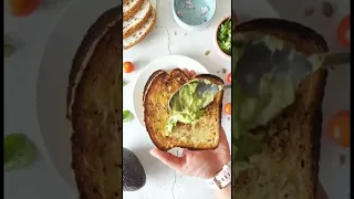 THE BEST AVOCADO TOAST | Quick,Tasty & Easy Avocado Toast Recipe #shorts #breakfast #ytshorts #viral