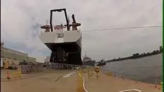 Сюрприз при спуске корабля на воду