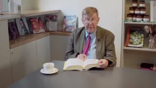 Alan Bennett Reads an Extract from Keeping On Keeping On