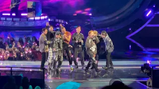 BTS x COLDPLAY My Universe Live Performance @ AMAs BRISxLIFE Fancam