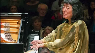 Mitsuko Uchida - Schumann Piano Concerto in A minor, Op.54 (Muti, CSO) - Live 2014