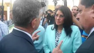 La conversación entre Cilia Flores y Ramos Allup afuera de la AN