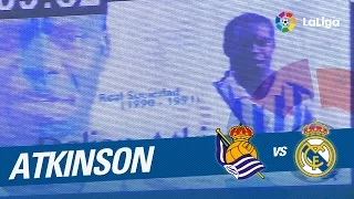 Ovación para Dalian Atkinson en Anoeta