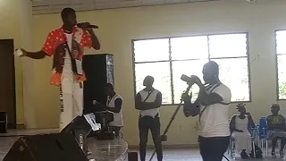 Mister_Coulby #2🇨🇮 (En prestation: Au centre culturel de Daloa à l'arrivée de/Mc One le wana wana🇨🇮)