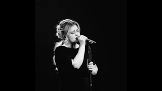 Kelly Clarkson - I Don't Wanna Miss a Thing