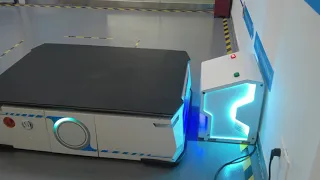 QIFENG AMR automatic charging demonstration