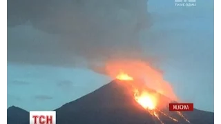 На півдні Мексики прокинувся вулкан "Коліма", три міста евакуювали