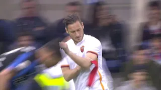 Totti Substituted And Changed IMMEDIATLY The Match!
