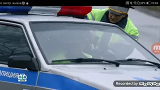 Морские дьяволы. Смерч-3 31 серия - car chase scene