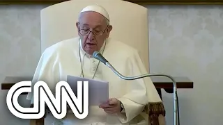 Papa Francisco anuncia corte de 10% nos salários de cardeais | LIVE CNN