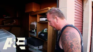 Storage Wars: Darrell and Barry Make a Deal Over Electronic Bridge Table | A&E