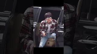 KIM SEOKJIN "THe Car Door Guy" iconic moment