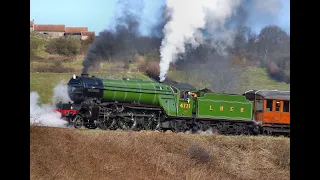 V2 Green Arrow came to a stop on the 1 in 49 bank of the NYMR #Whitby