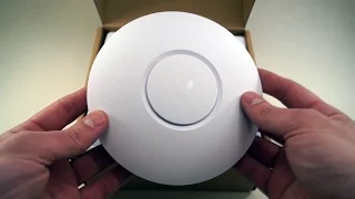 Ubiquiti Unifi AC Lite AP (UAP-AC-LITE) распаковка (unboxing)