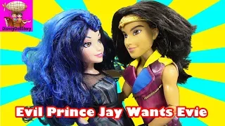 DESCENDANTS Evil Prince Jay Wants Evie - Part 5- Evie is the Queen Descendants Disney