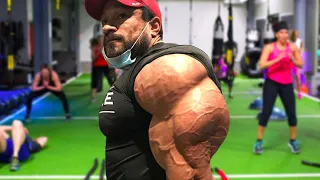 THE BEAST RETURNS - MR OLYMPIA 2022 - ROELLY WINKLAAR MOTIVATION