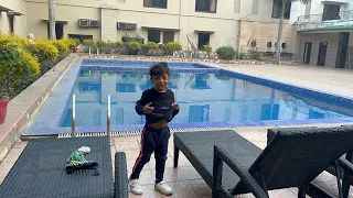 Vinny Bunny masti and fun itni thand mai swimming pool mai nahane ko bol raha hai#viral #youtube 😳￼