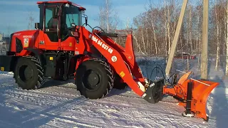 Отвал "Бабочка" на фронтальном погрузчике.