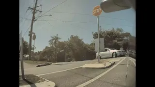 2021 08 30 11 36 51 right repeater - Dashcam footage of accident between a Tesla and a Commodore.