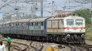 Legendary Coramandel SF Express Overtakes Pithapuram @110 kmph # 12841 Howrah jn - Chennai Central