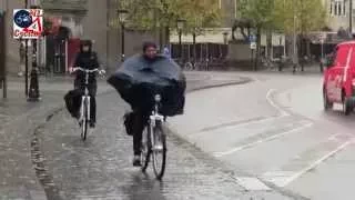 Utrecht (Netherlands), Cycling in the Rain [361]