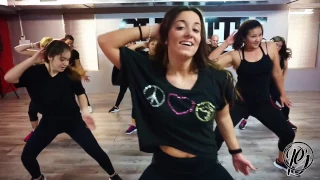 ZUMBA® Warm up | PAOLA GRANADA | Asesina - Yandel ft. Pitbull