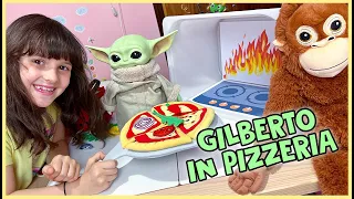 🍕 Pizzeria di Alyssa con Gilberto 🦧 e Pollo 👀!