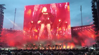 Beyoncé - Who Run The World (Girls) live from Zurich, Switzerland