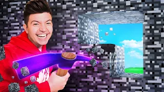 TRAPPED in 100 Layers of Diamond vs Bedrock! - Minecraft Challenge