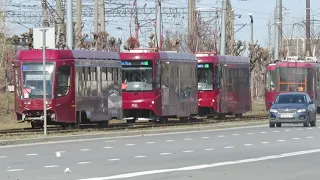 Трамваи стоят около ЖД Вокзала (19.04.2021)