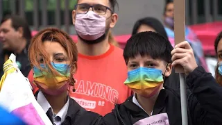 L'Argentine, pionnière en matière de droits des personnes transgenres • FRANCE 24