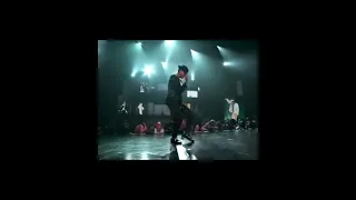 Chris Brown performing Billie Jean (Tribute to Michael Jackson)