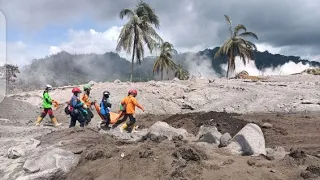 Evakuasi terpaksa dihentikan 🌡️🌡️ #semeru #erupsi #gunungmeletus