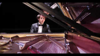 Vitaly Pisarenko plays Schumann Aufschwung (Soaring)