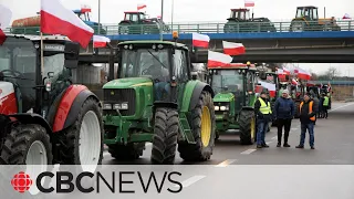 Polish farmers begin blockade of Ukraine border crossings