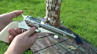 Crosman Sheridan Cowboy пневматический револьвер - Обзор со стрельбой шариками и пулями