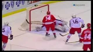Gustav Nyquist first Nhl Goal from a great play by Pavel Datsyuk and Todd Bertuzzi