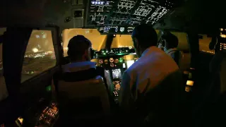 Посадка Ил-96 в Шереметьево / Ilyushin Il-96 Landing at UUEE (Cockpit view)
