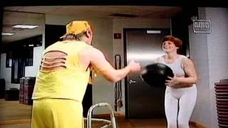 Hulk Hogan pre-match workout in TNA locker room...
