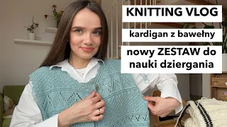 Kończę kardigan z bawełny MANDARIN PETIT - SandnesGarn. Wracam do swetra od HOBBII. Otwieram zestaw