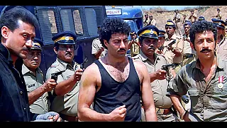 Tridev Movie Action Climax Scene - Sunny Deol | Jackie Shroff | Amrish Puri | Naseeruddin Shah